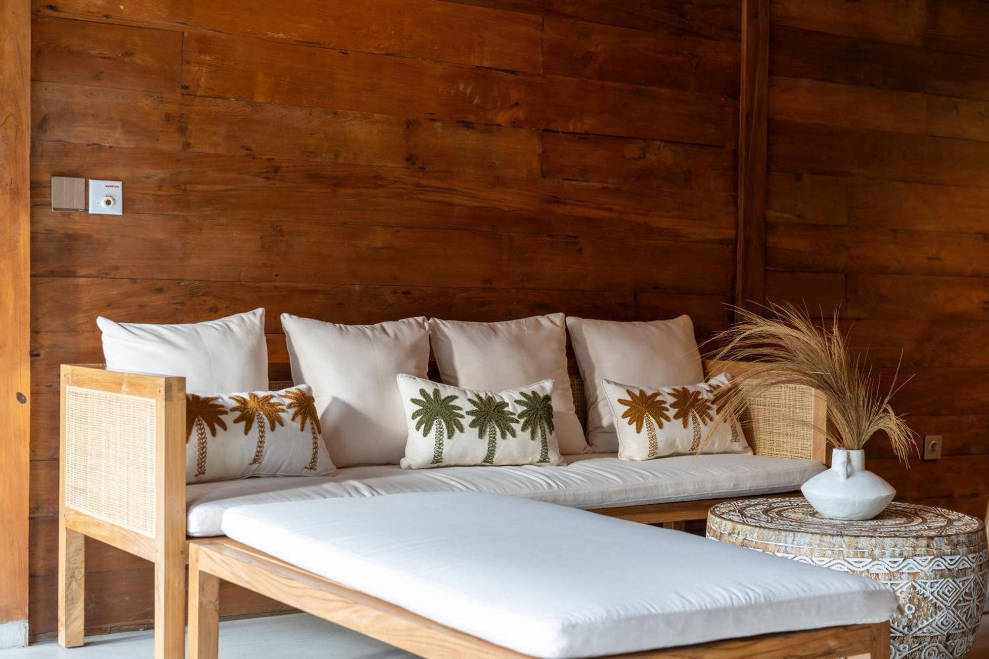 Villa Kayu Haven - Calm And Luxurious