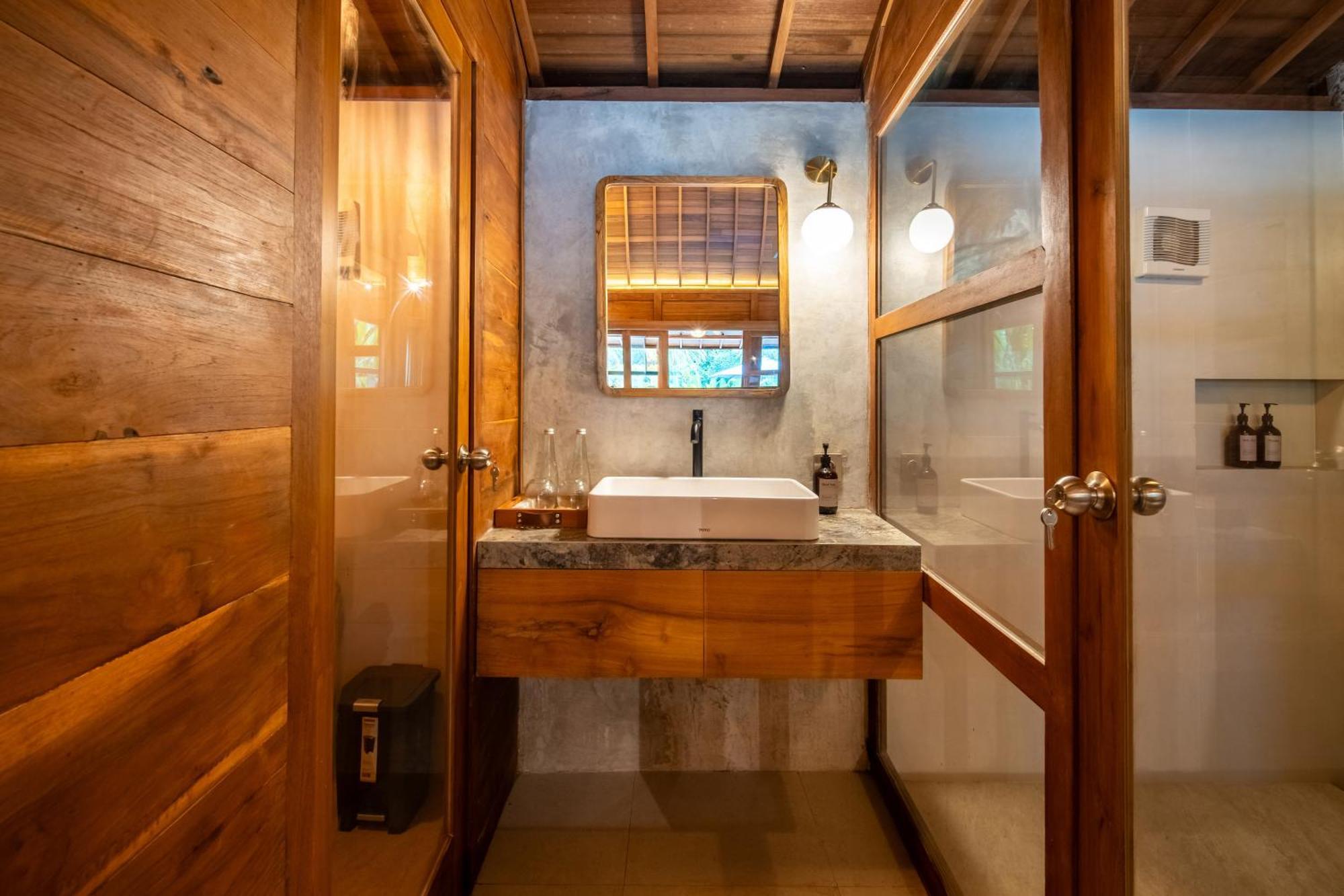 Kayu Haven - Calm And Luxurious * Ubud
